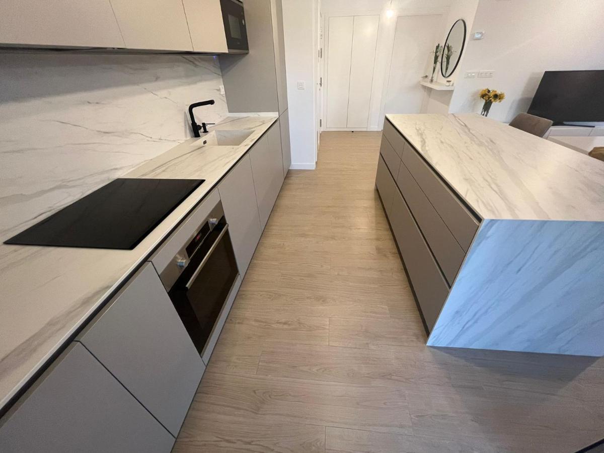 Moderno Bajo Con Jardin Apartment Zizur Mayor Luaran gambar