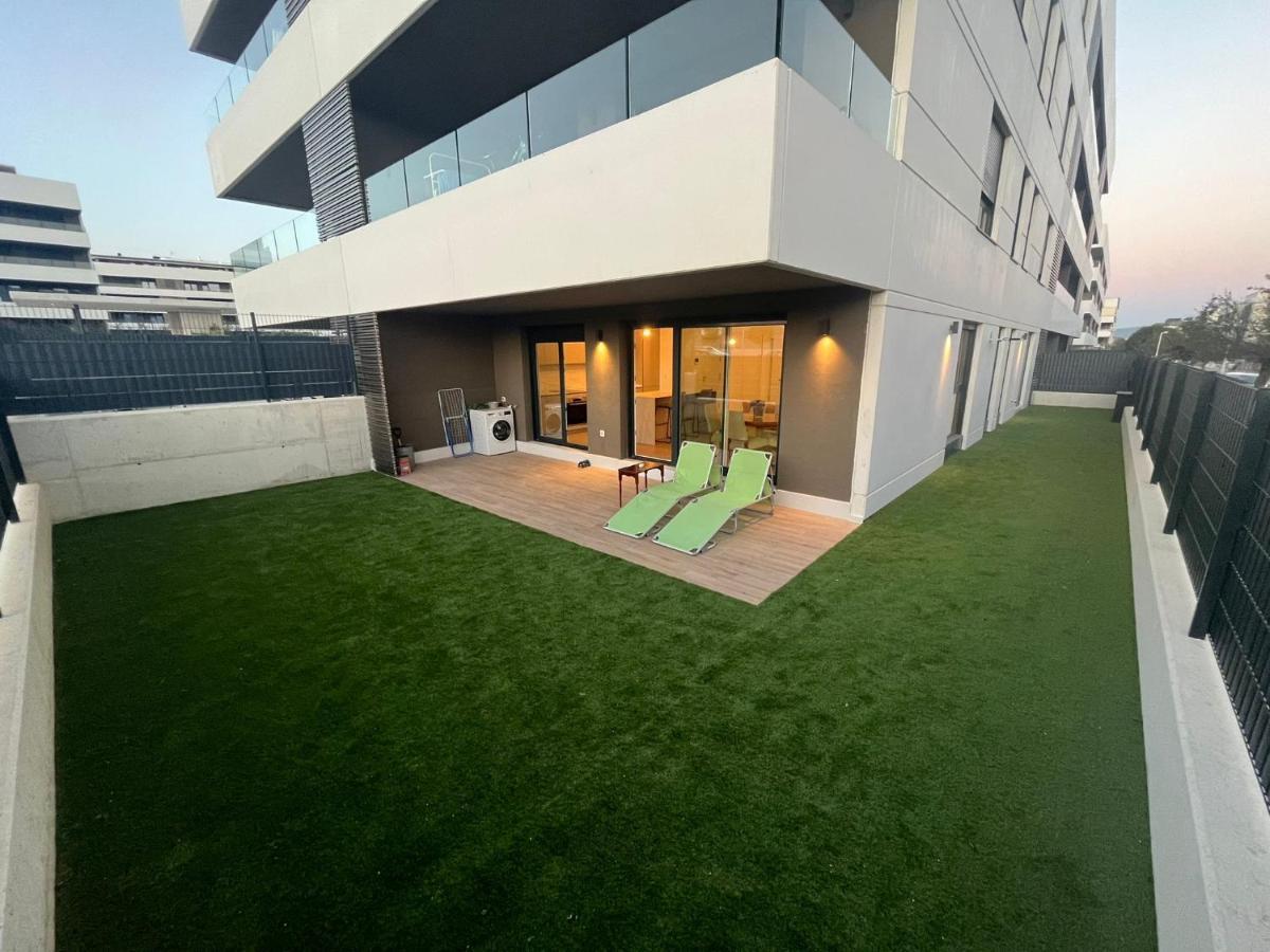 Moderno Bajo Con Jardin Apartment Zizur Mayor Luaran gambar