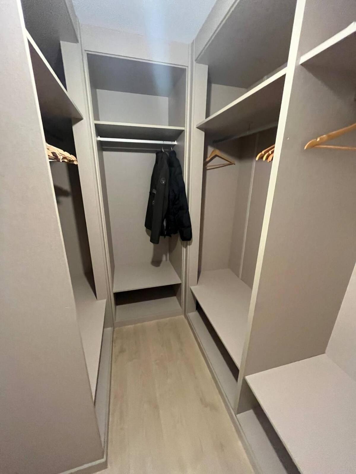 Moderno Bajo Con Jardin Apartment Zizur Mayor Luaran gambar
